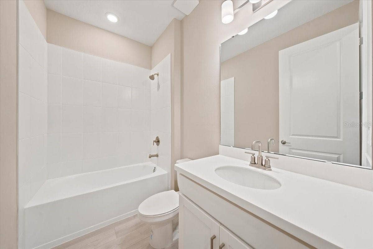 7727 CASPIAN, Palmetto, FL 34221 7727 CASPIAN, Palmetto, FL 34221