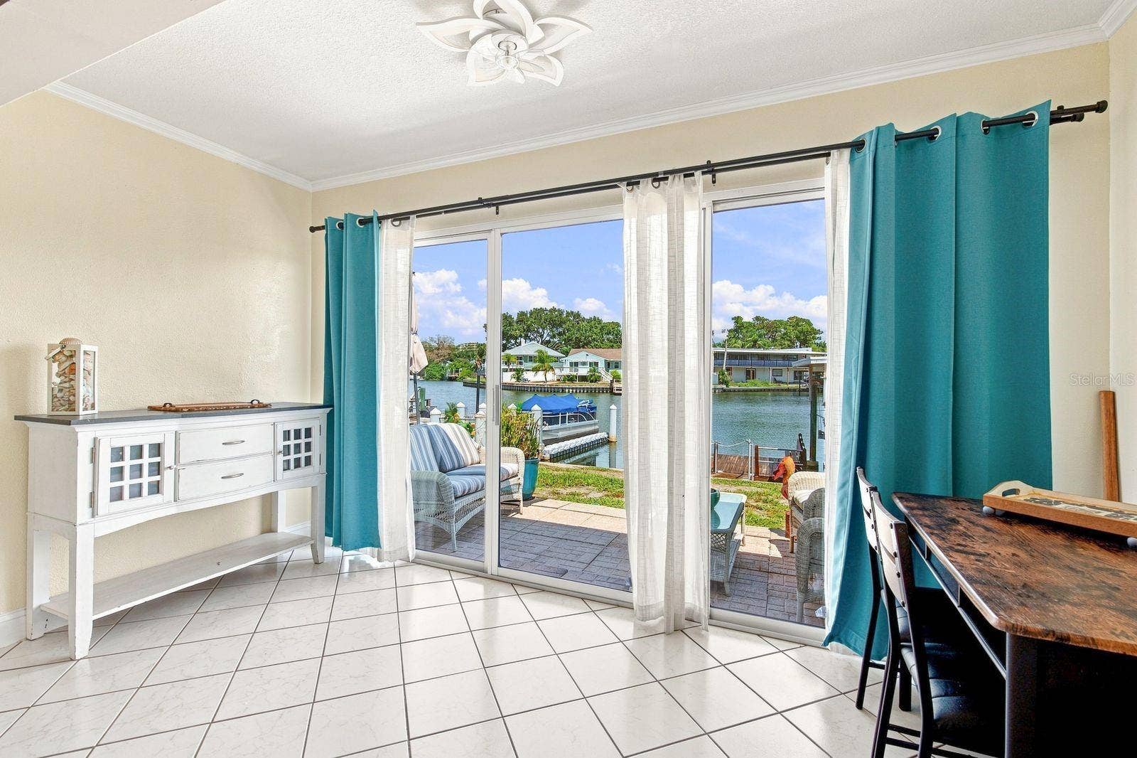 593 WESTWINDS DRIVE, #593, Palm Harbor, FL 34683