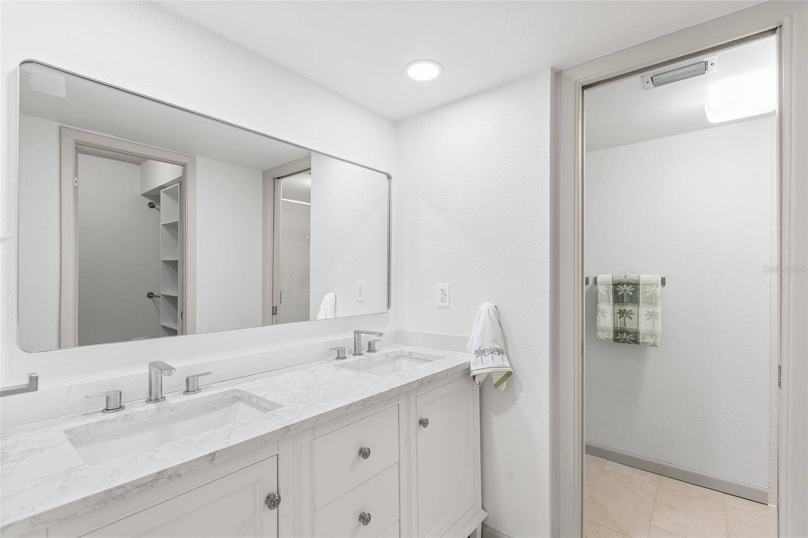 13626 GREENFIELD DRIVE, #109, Tampa, FL 33618 Primary Suite