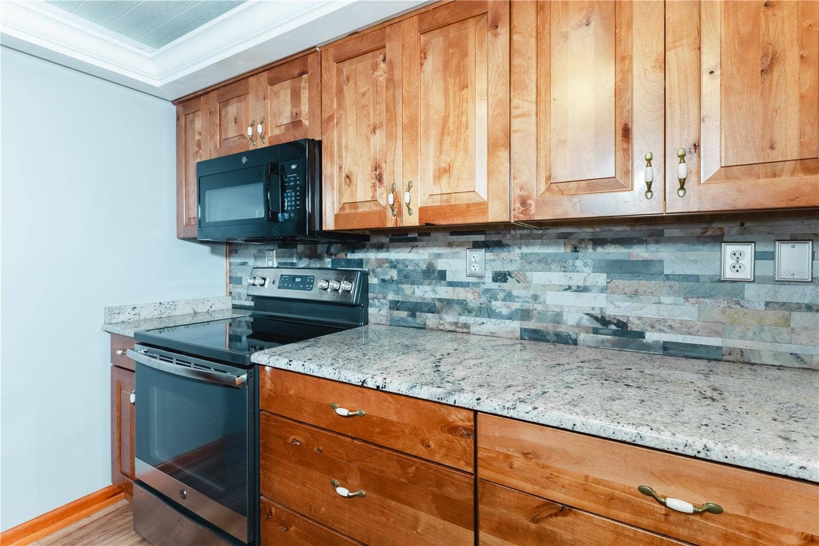 400 64TH AVENUE, #305, St Pete Beach, FL 33706 400 64TH AVENUE, #305, St Pete Beach, FL 33706