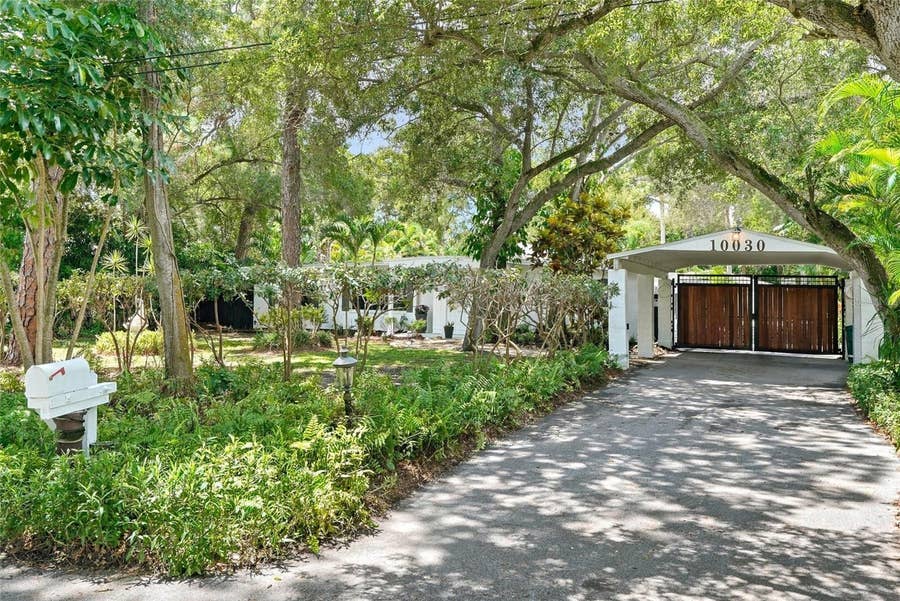 Property photo for 10030 59TH AVENUE N, St Petersburg, FL