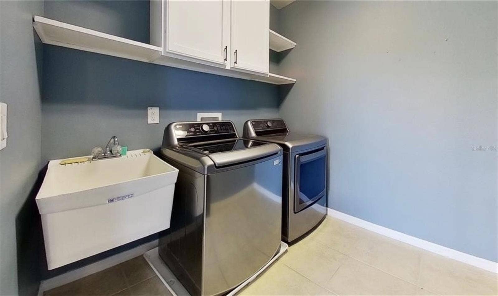 2863 MAPLE BROOK LOOP, Lutz, FL 33558 Laundry Room