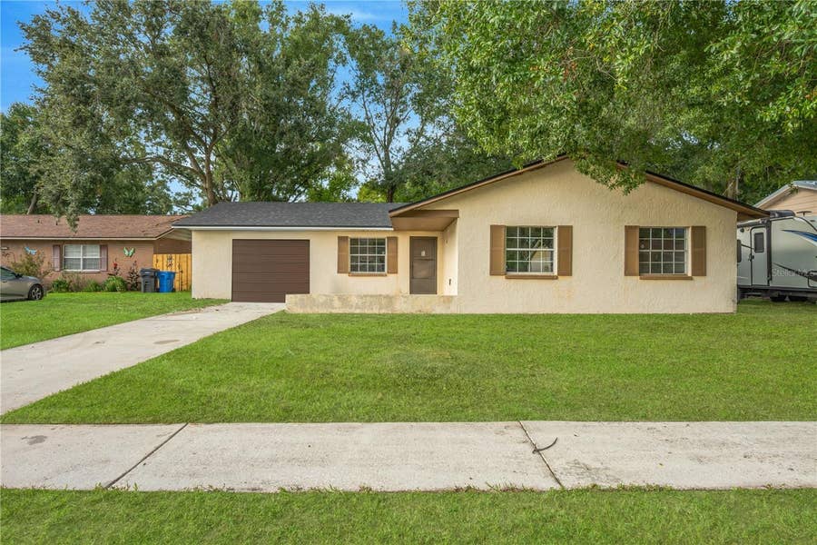 Property photo for 410 TIMBER CREEK DRIVE, Brandon, FL