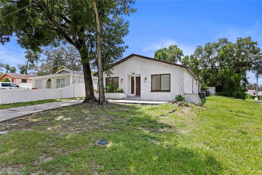 Property photo for 8520 N BRANCH AVENUE, Tampa, FL