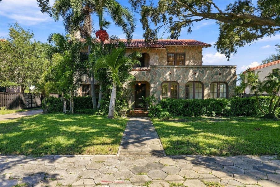 Property photo for 955 39TH AVENUE N, St Petersburg, FL