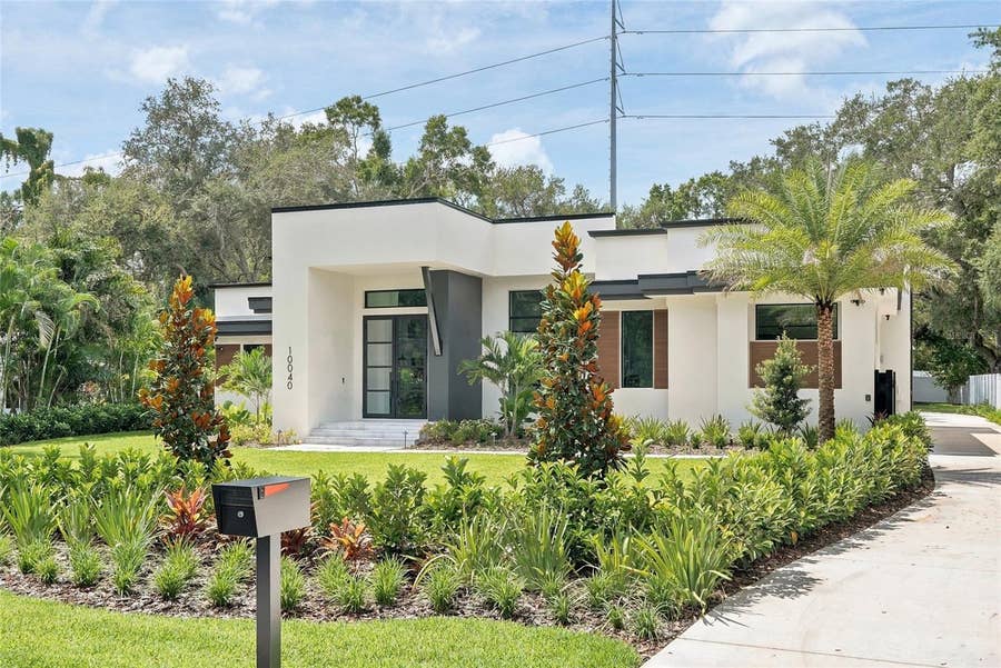 Property photo for 10040 59TH AVENUE N, St Petersburg, FL