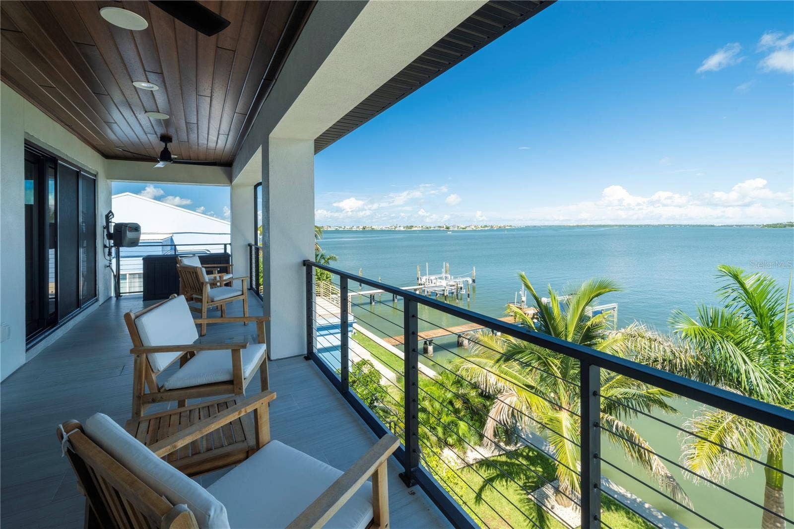 7973 CAUSEWAY BOULEVARD N, St Petersburg, FL 33707 7973 CAUSEWAY BOULEVARD N, St Petersburg, FL 33707