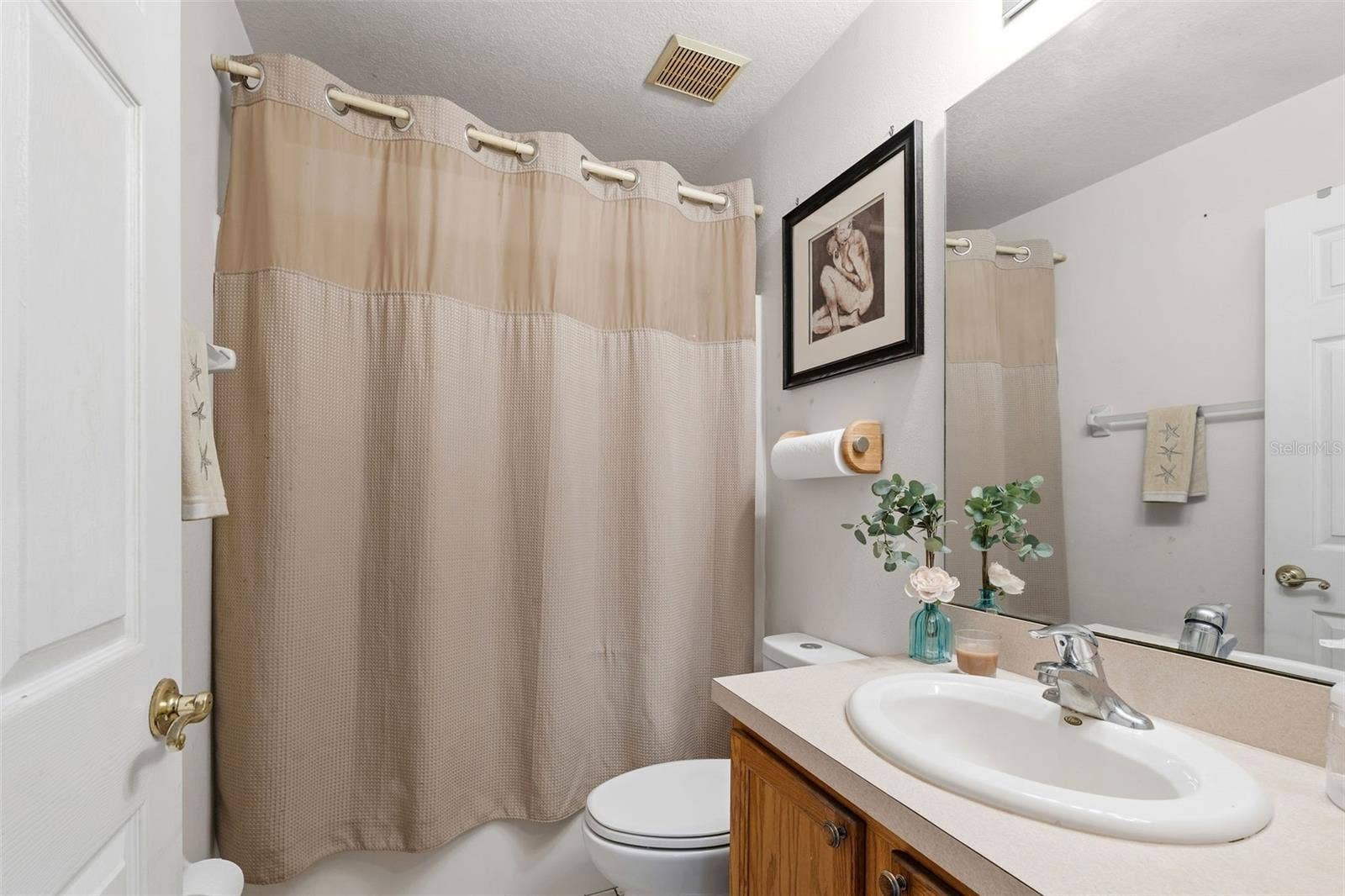 566 VINEYARD WAY, Poinciana, FL 34759 2nd Bath