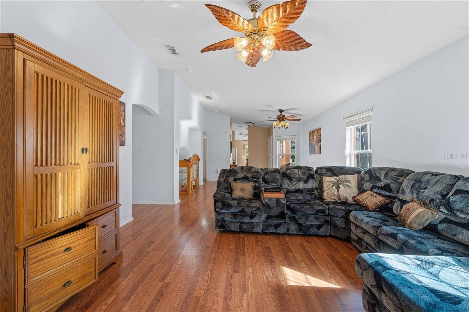 566 VINEYARD WAY, Poinciana, FL 34759 Living Room Area