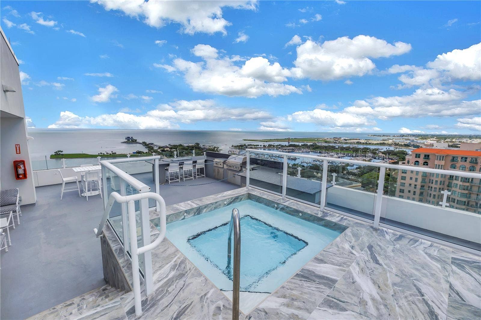 176 4TH AVENUE NE, #1101, St Petersburg, FL 33701 176 4TH AVENUE NE, #1101, St Petersburg, FL 33701