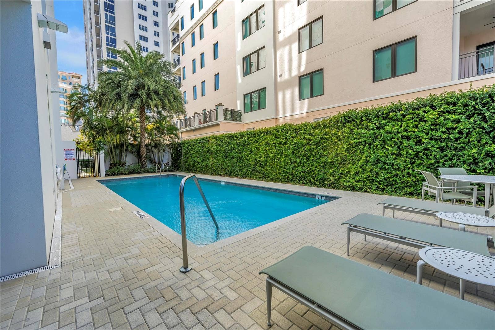 176 4TH AVENUE NE, #1101, St Petersburg, FL 33701 176 4TH AVENUE NE, #1101, St Petersburg, FL 33701
