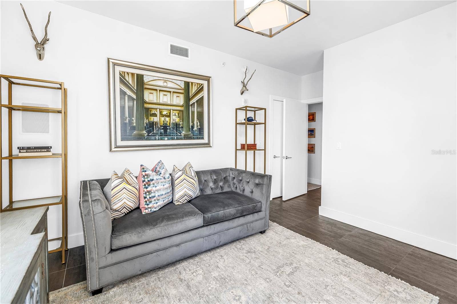 176 4TH AVENUE NE, #1101, St Petersburg, FL 33701 176 4TH AVENUE NE, #1101, St Petersburg, FL 33701