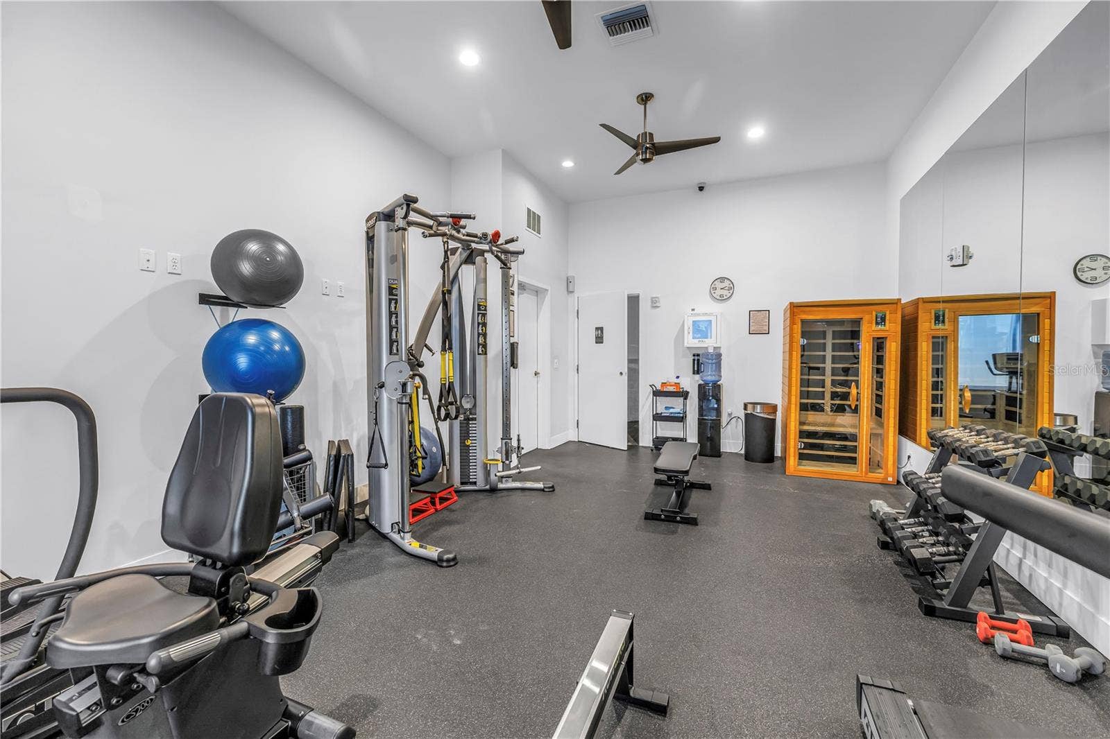176 4TH AVENUE NE, #1101, St Petersburg, FL 33701 176 4TH AVENUE NE, #1101, St Petersburg, FL 33701