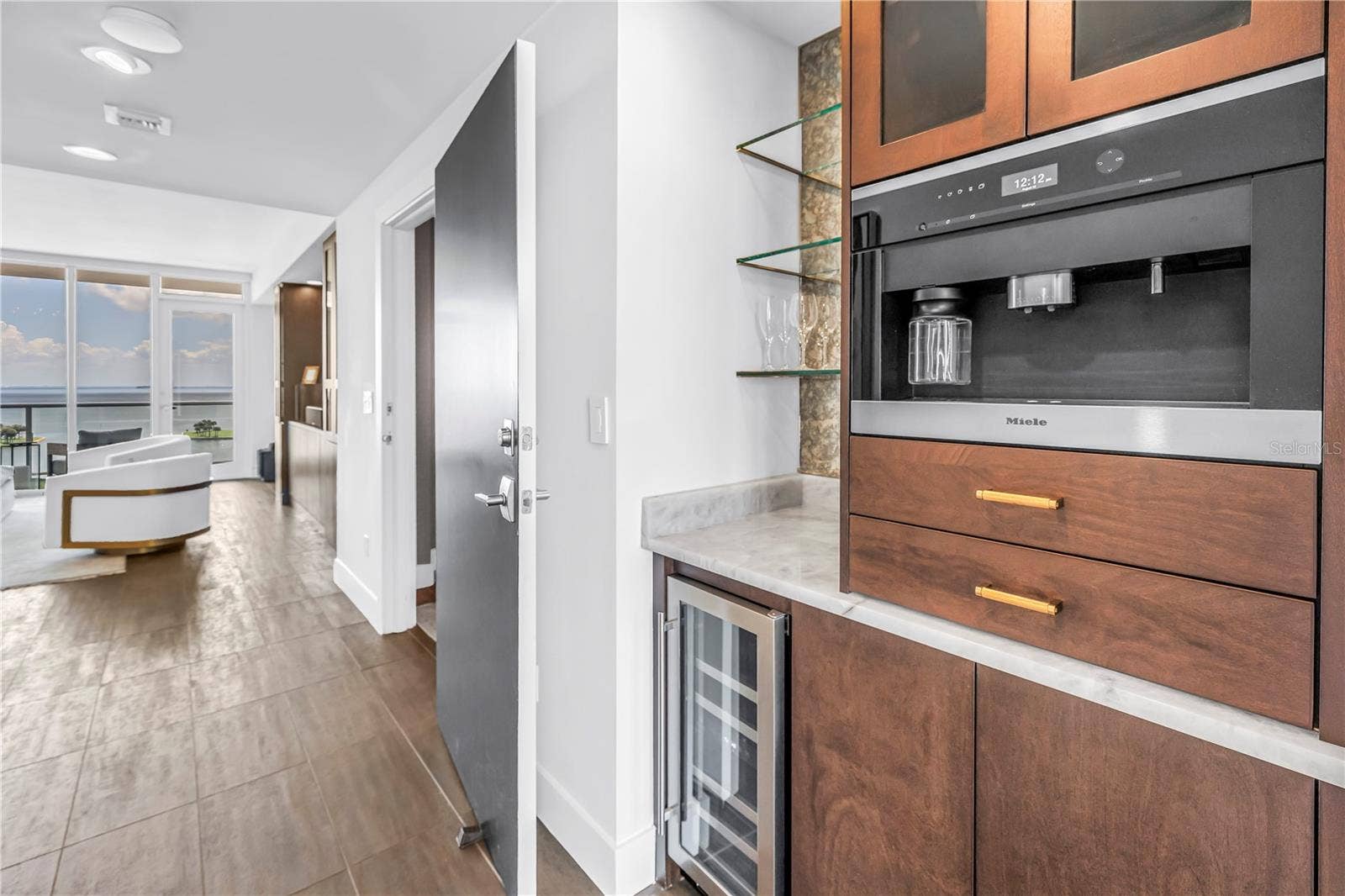 176 4TH AVENUE NE, #1101, St Petersburg, FL 33701 176 4TH AVENUE NE, #1101, St Petersburg, FL 33701