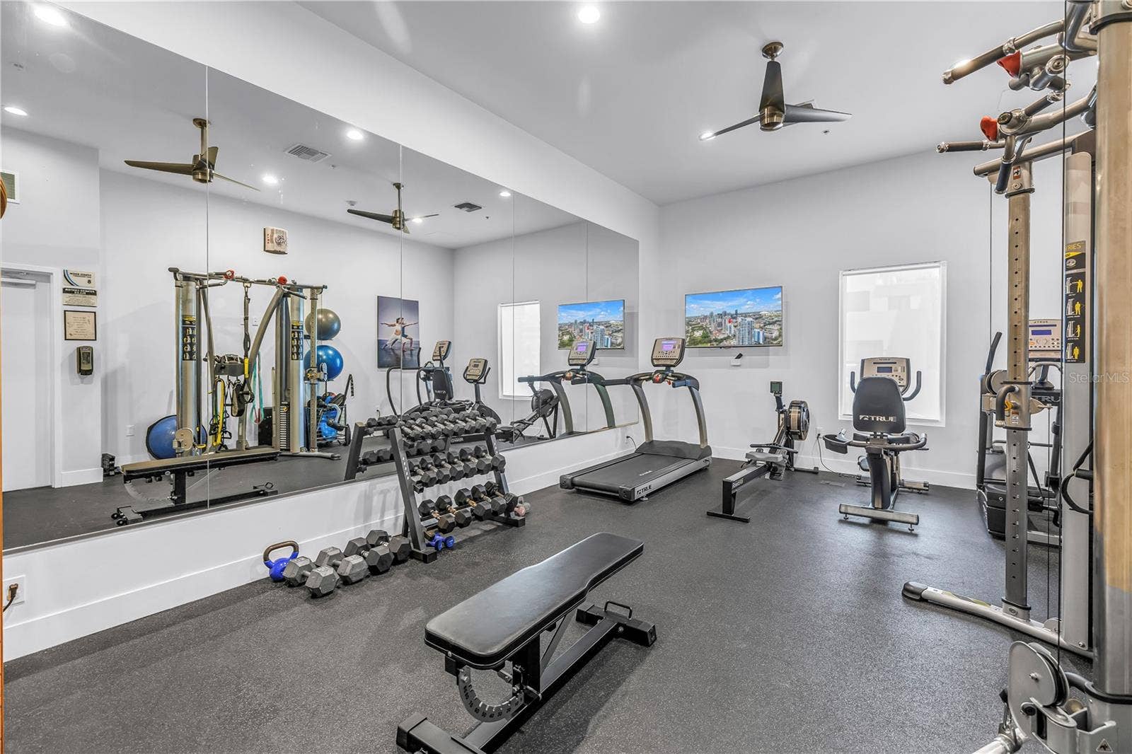 176 4TH AVENUE NE, #1101, St Petersburg, FL 33701 176 4TH AVENUE NE, #1101, St Petersburg, FL 33701