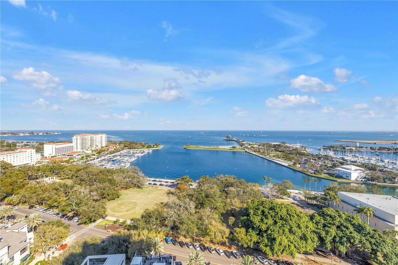 176 4TH AVENUE NE, #1101, St Petersburg, FL 33701 176 4TH AVENUE NE, #1101, St Petersburg, FL 33701