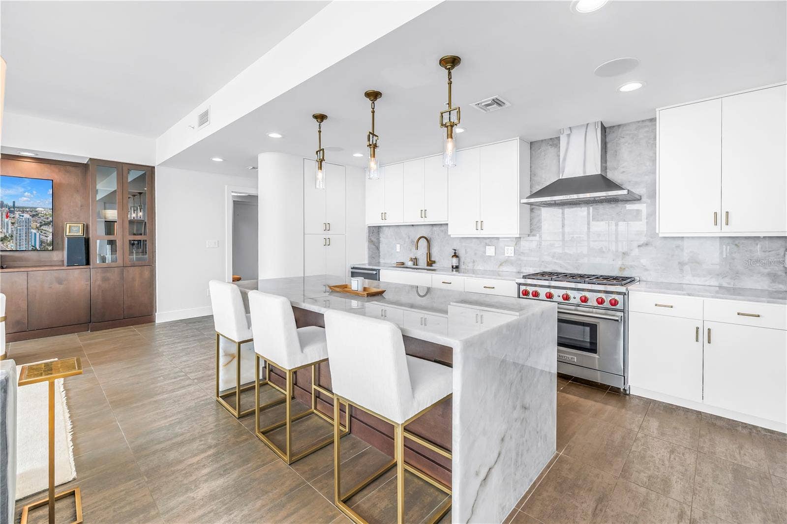 176 4TH AVENUE NE, #1101, St Petersburg, FL 33701 176 4TH AVENUE NE, #1101, St Petersburg, FL 33701