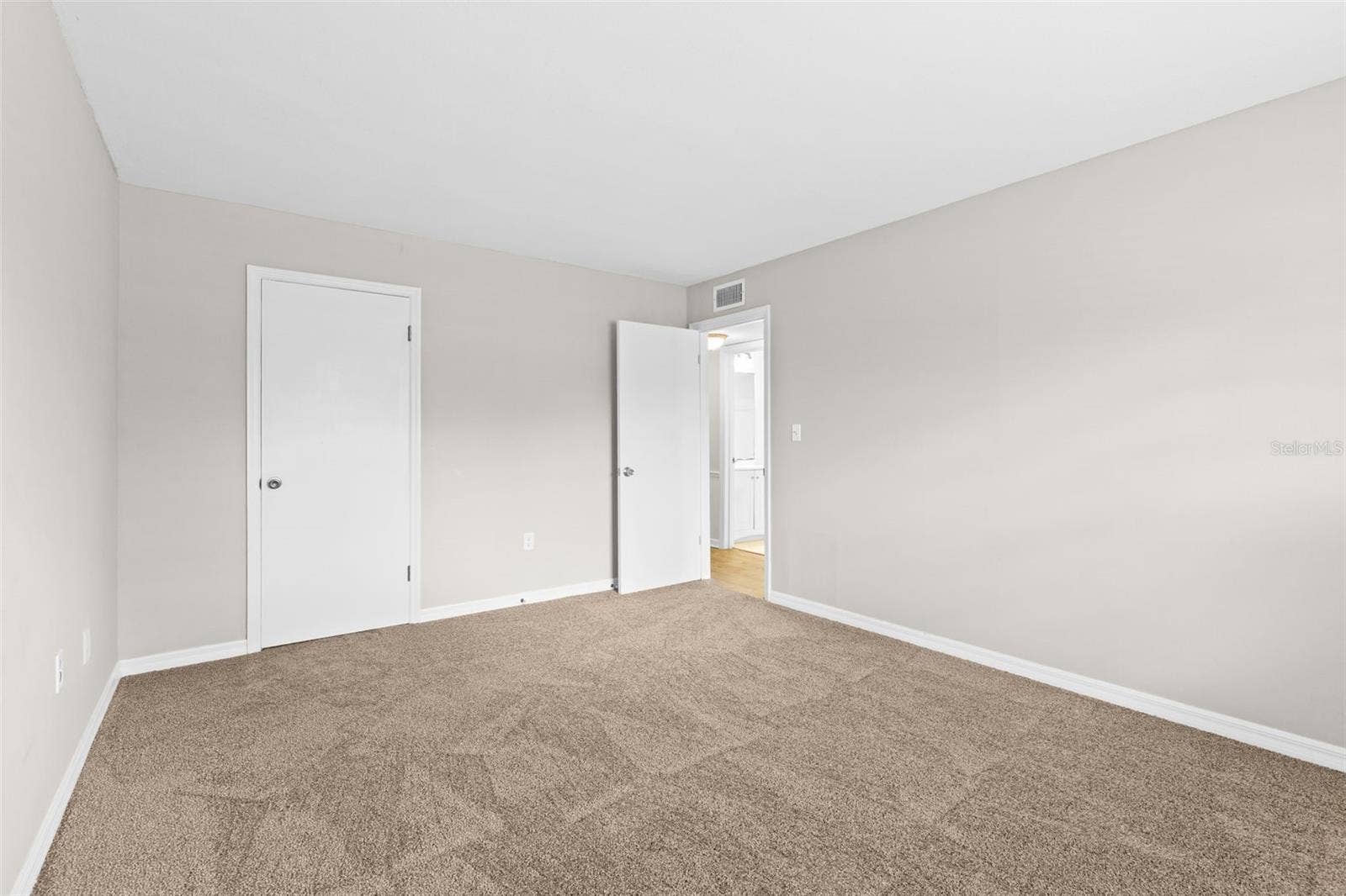 350 79TH AVENUE N, #134, St Petersburg, FL 33702