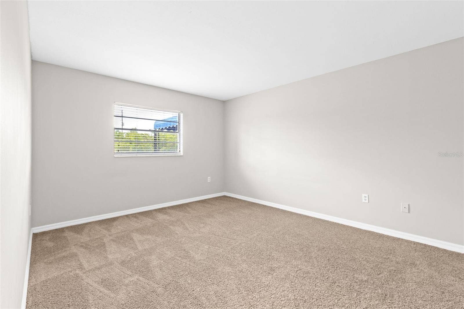 350 79TH AVENUE N, #134, St Petersburg, FL 33702