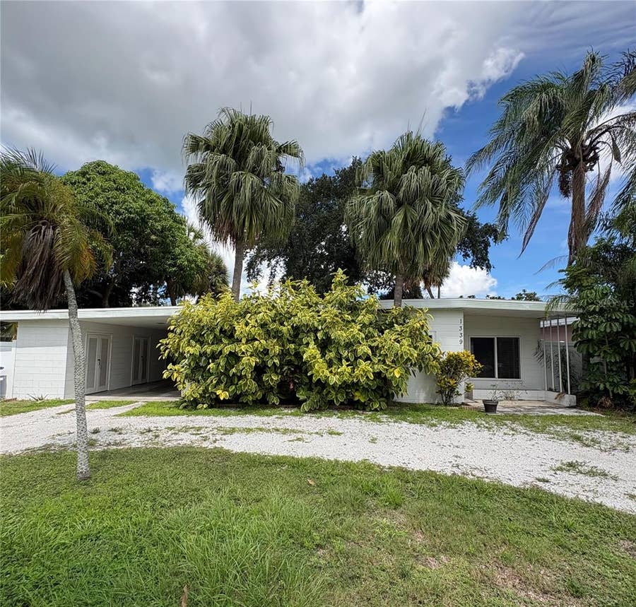 Property photo for 1339 ROYAL PALM DRIVE S, St Petersburg, FL