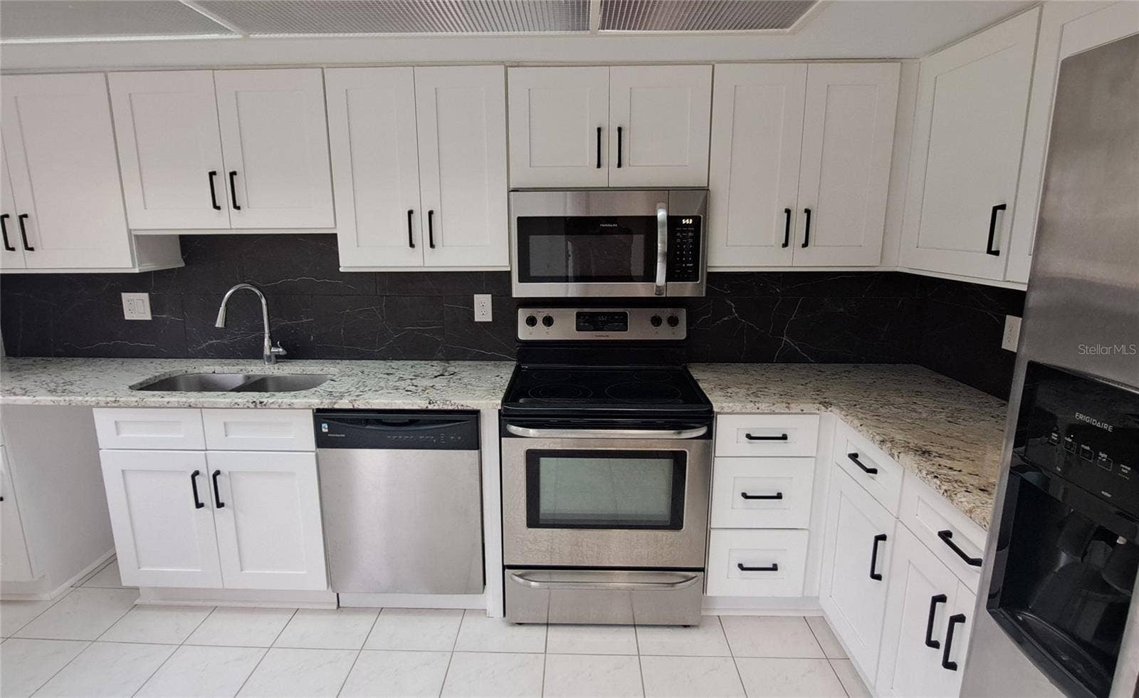 60 KAY COURT, Oldsmar, FL 34677 Spacious Kitchen