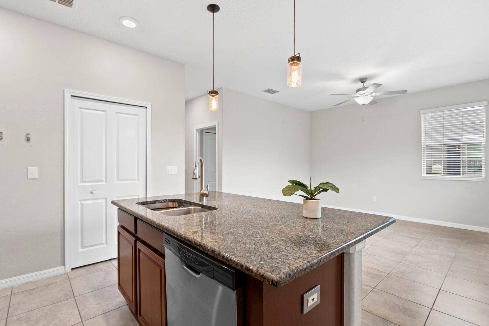 17402 CRUISER BEND, Land O Lakes, FL 34638 17402 CRUISER BEND, Land O Lakes, FL 34638