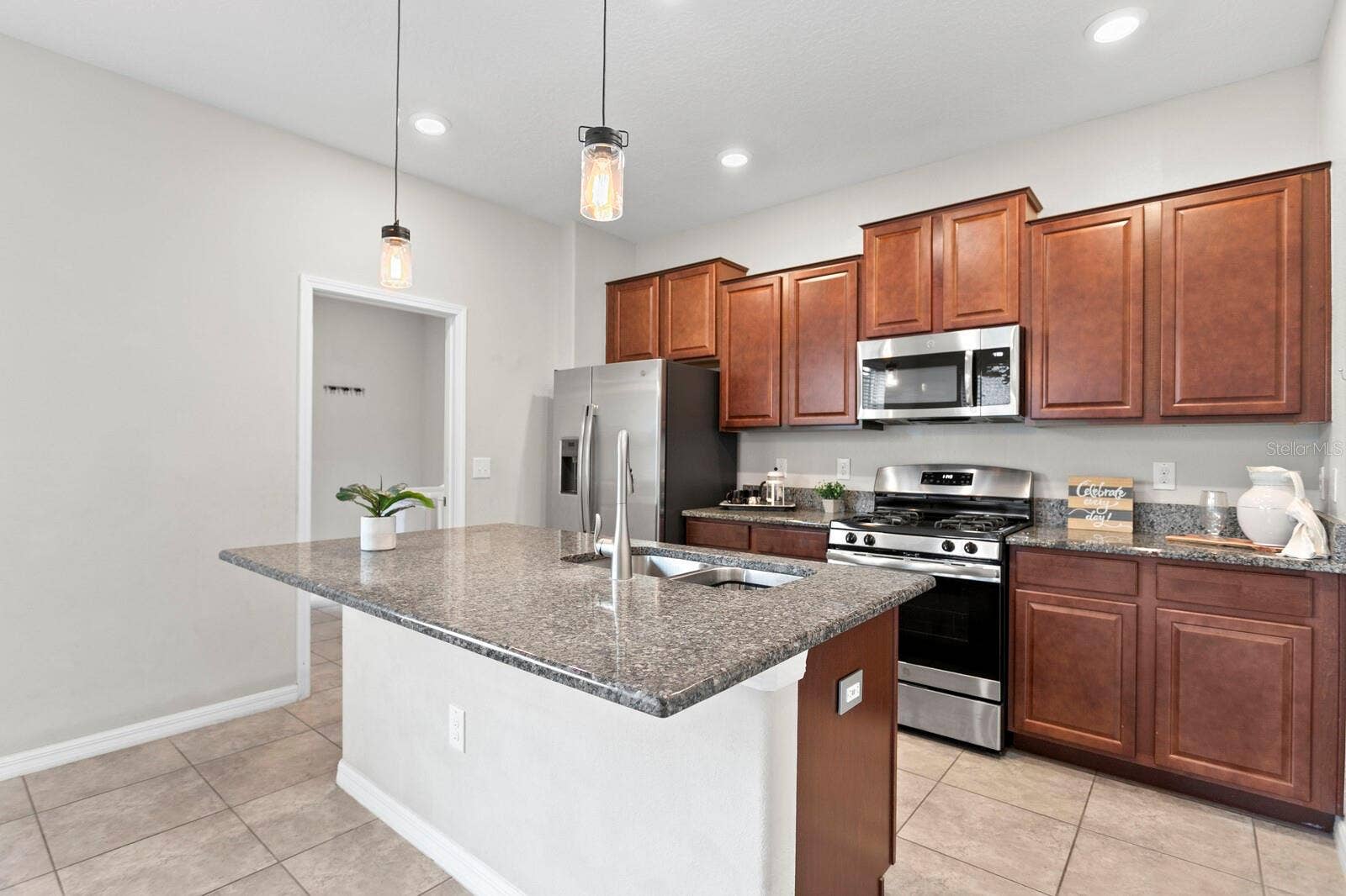 17402 CRUISER BEND, Land O Lakes, FL 34638 17402 CRUISER BEND, Land O Lakes, FL 34638