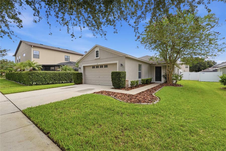 Property photo for Valrico, FL