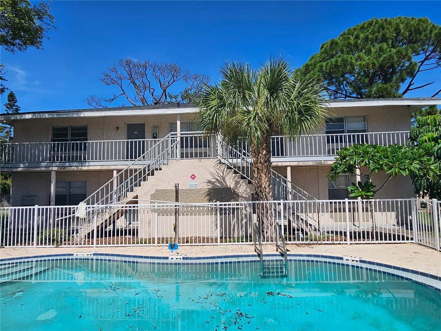 Property photo for 209 NW JEFFERSON CIRCLE N, #13, St Petersburg, FL
