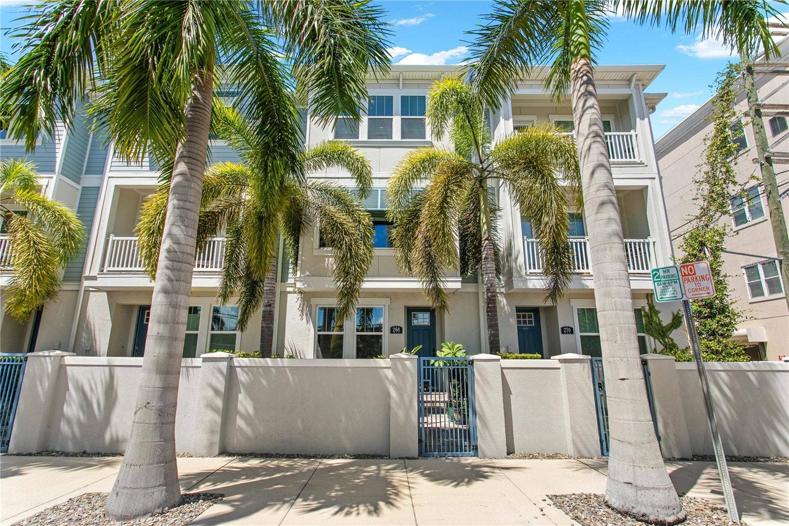 268 8TH STREET N, St Petersburg, FL 33701 268 8TH STREET N, St Petersburg, FL 33701