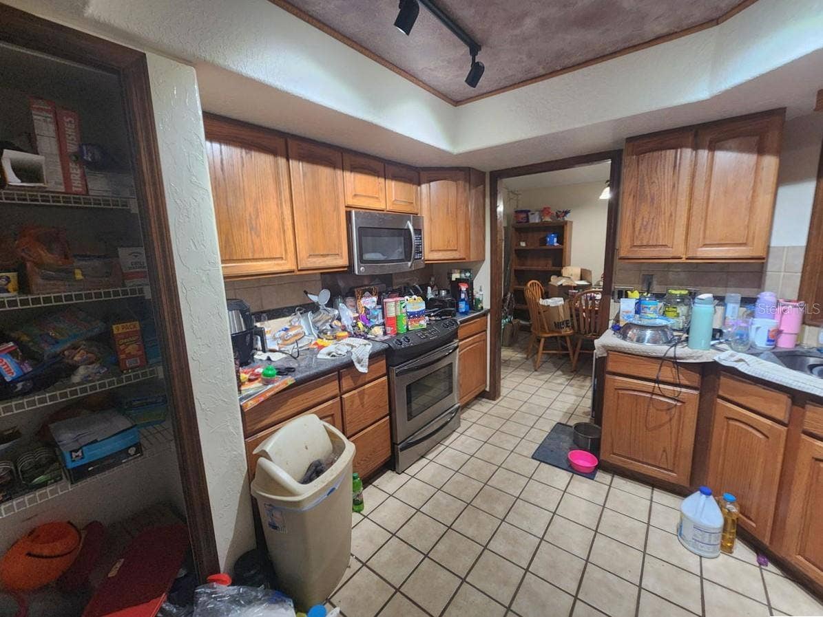 2407 SUMMER HOLLOW DRIVE, Auburndale, FL 33823 2407 SUMMER HOLLOW DRIVE, Auburndale, FL 33823