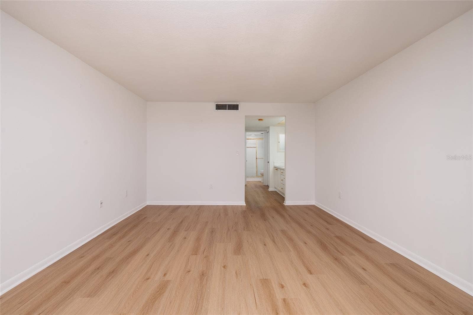 7650 BAYSHORE DRIVE, #805, Treasure Island, FL 33706