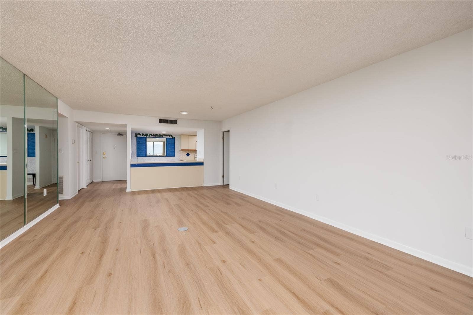 7650 BAYSHORE DRIVE, #805, Treasure Island, FL 33706