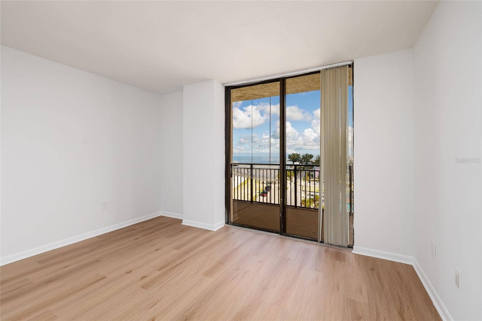 7650 BAYSHORE DRIVE, #805, Treasure Island, FL 33706