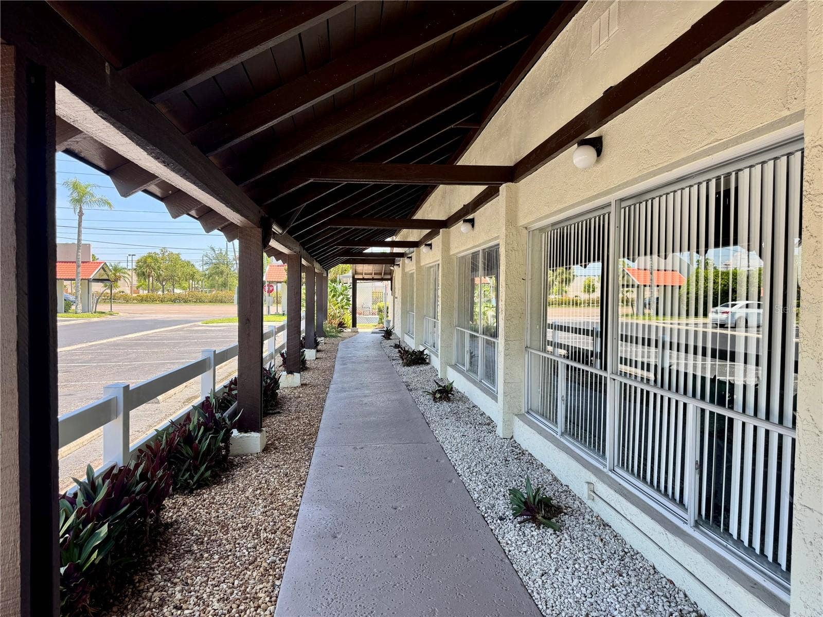 1100 E BAY DRIVE, #3, Largo, FL 33770 1100 E BAY DRIVE, #3, Largo, FL 33770