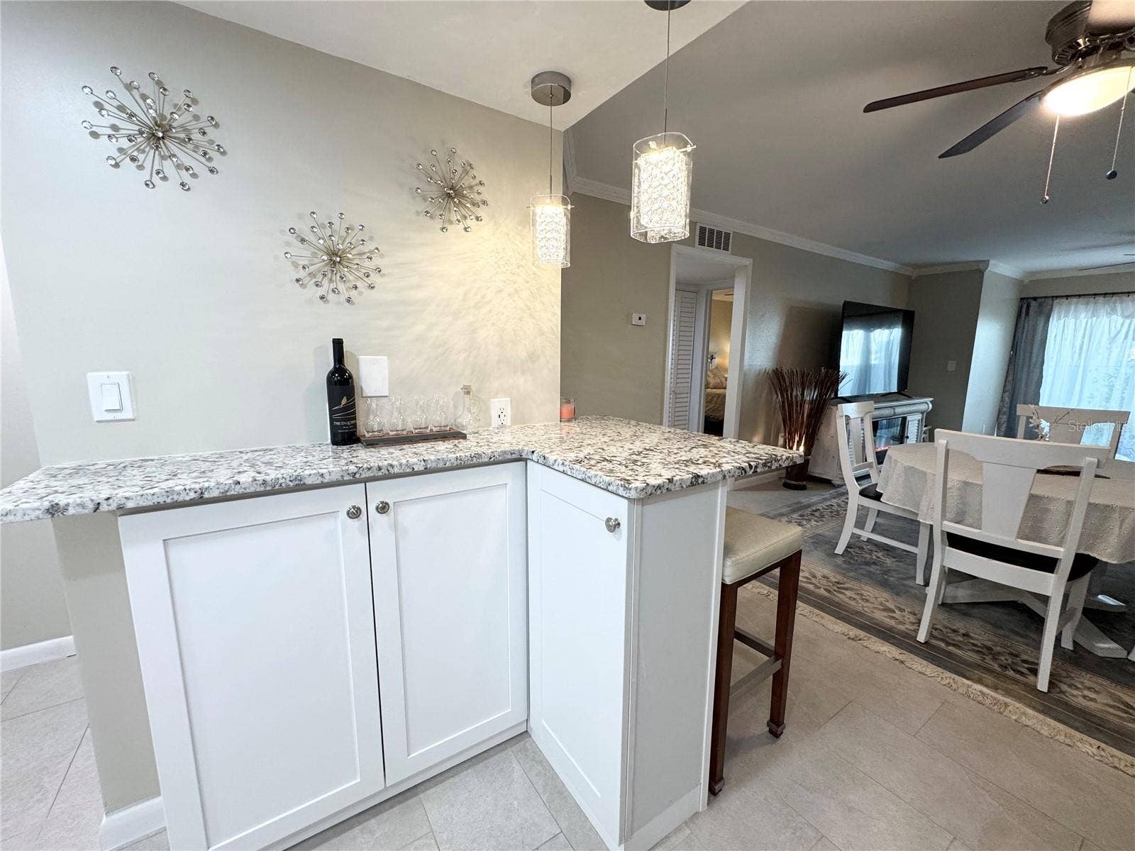 1100 E BAY DRIVE, #3, Largo, FL 33770 1100 E BAY DRIVE, #3, Largo, FL 33770
