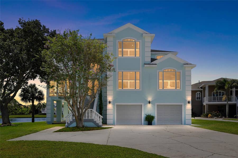 Property photo for 2106 PELICAN COURT, Tarpon Springs, FL