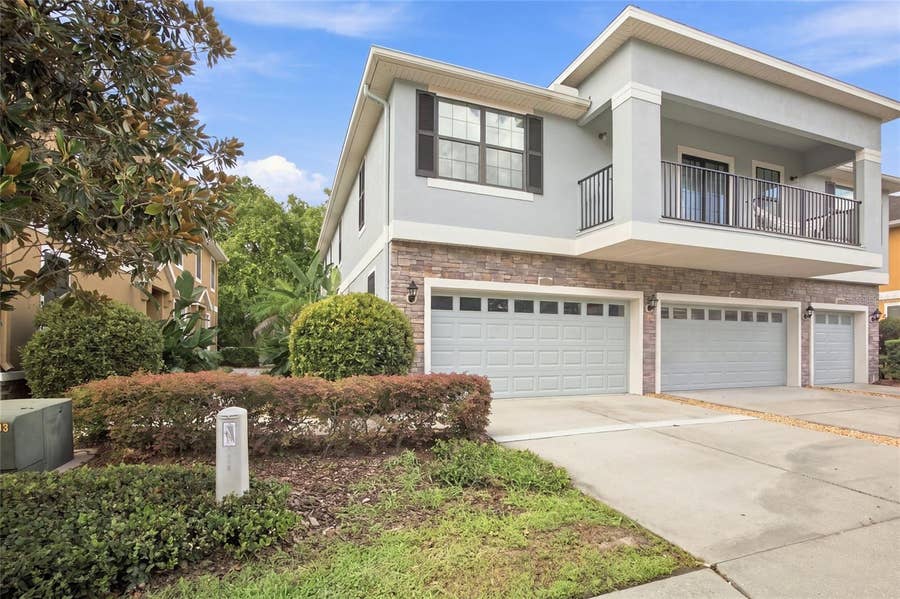 Property photo for 5519 KINGLETHILL DRIVE, Lithia, FL