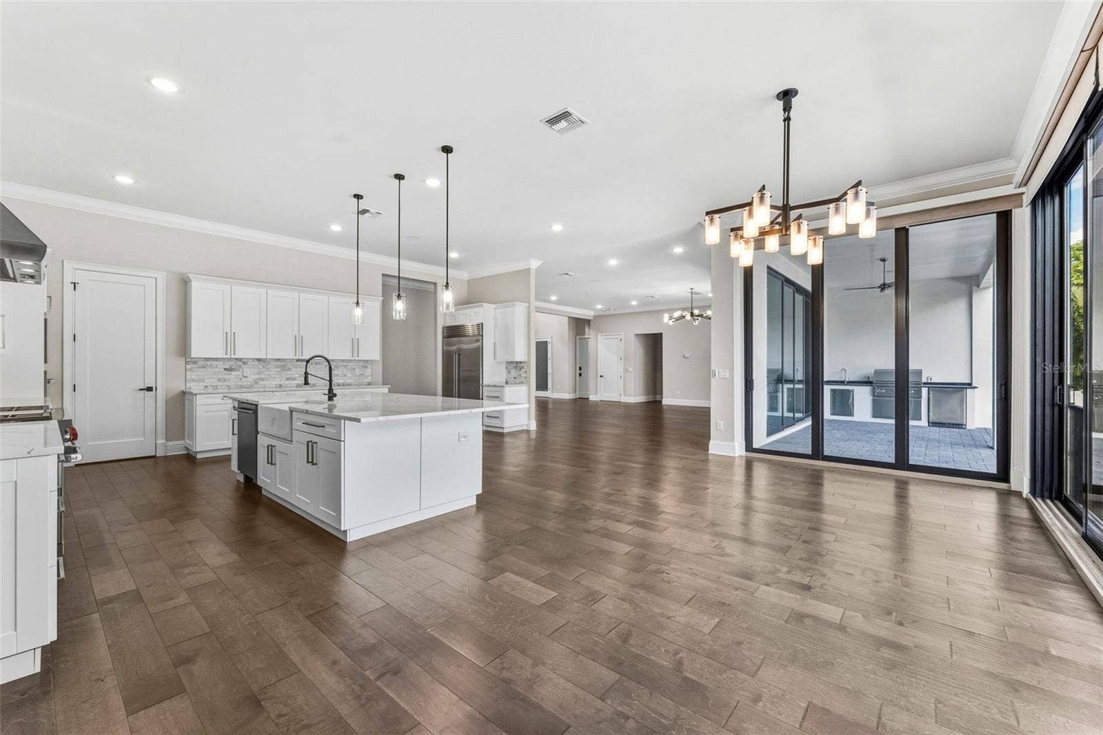 481 W DAVIS BOULEVARD, Tampa, FL 33606