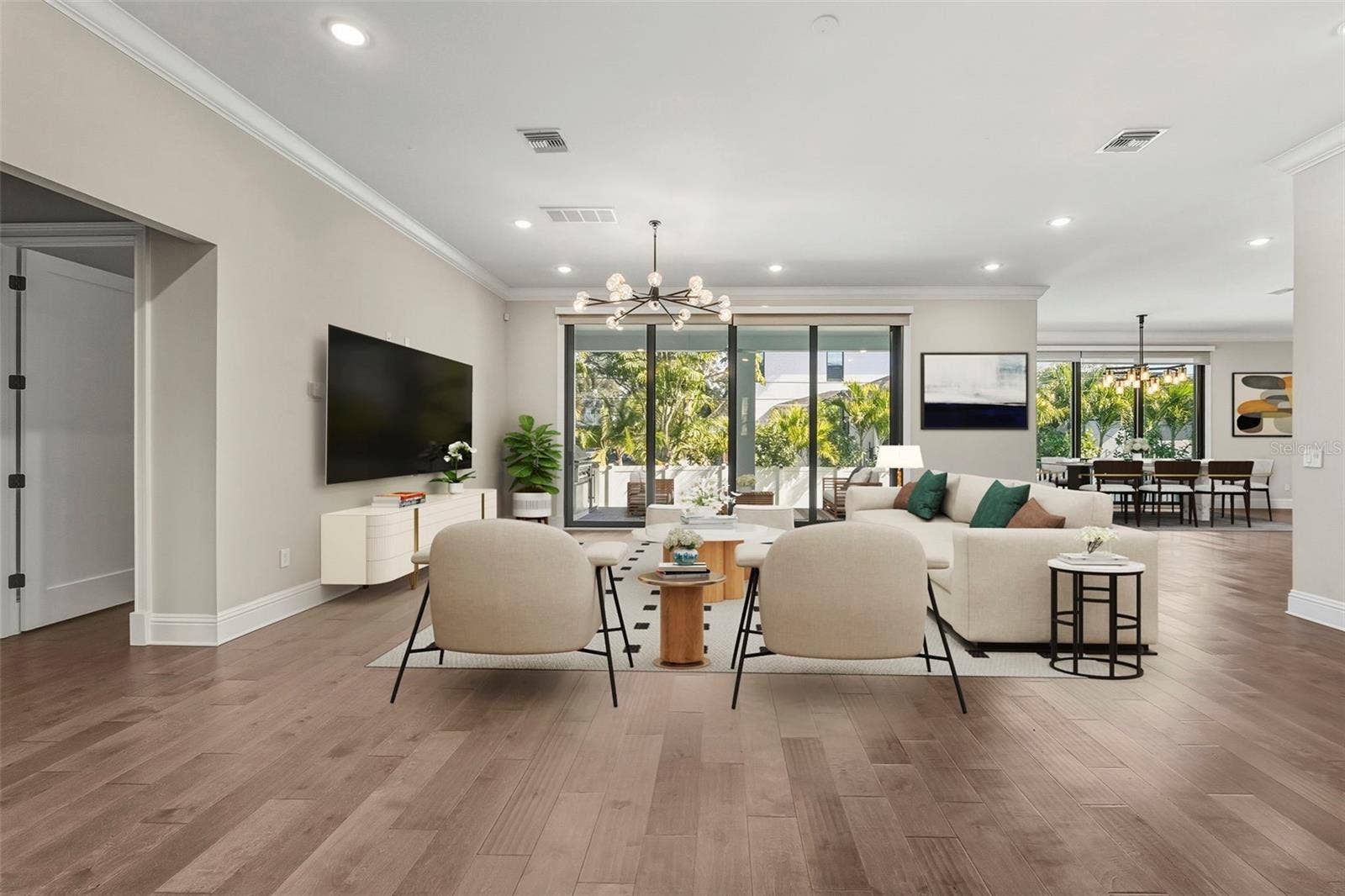 481 W DAVIS BOULEVARD, Tampa, FL 33606