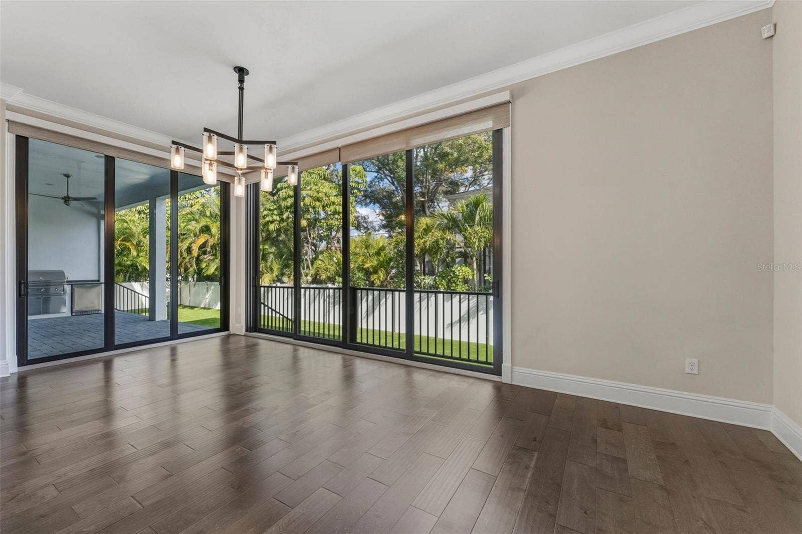 481 W DAVIS BOULEVARD, Tampa, FL 33606