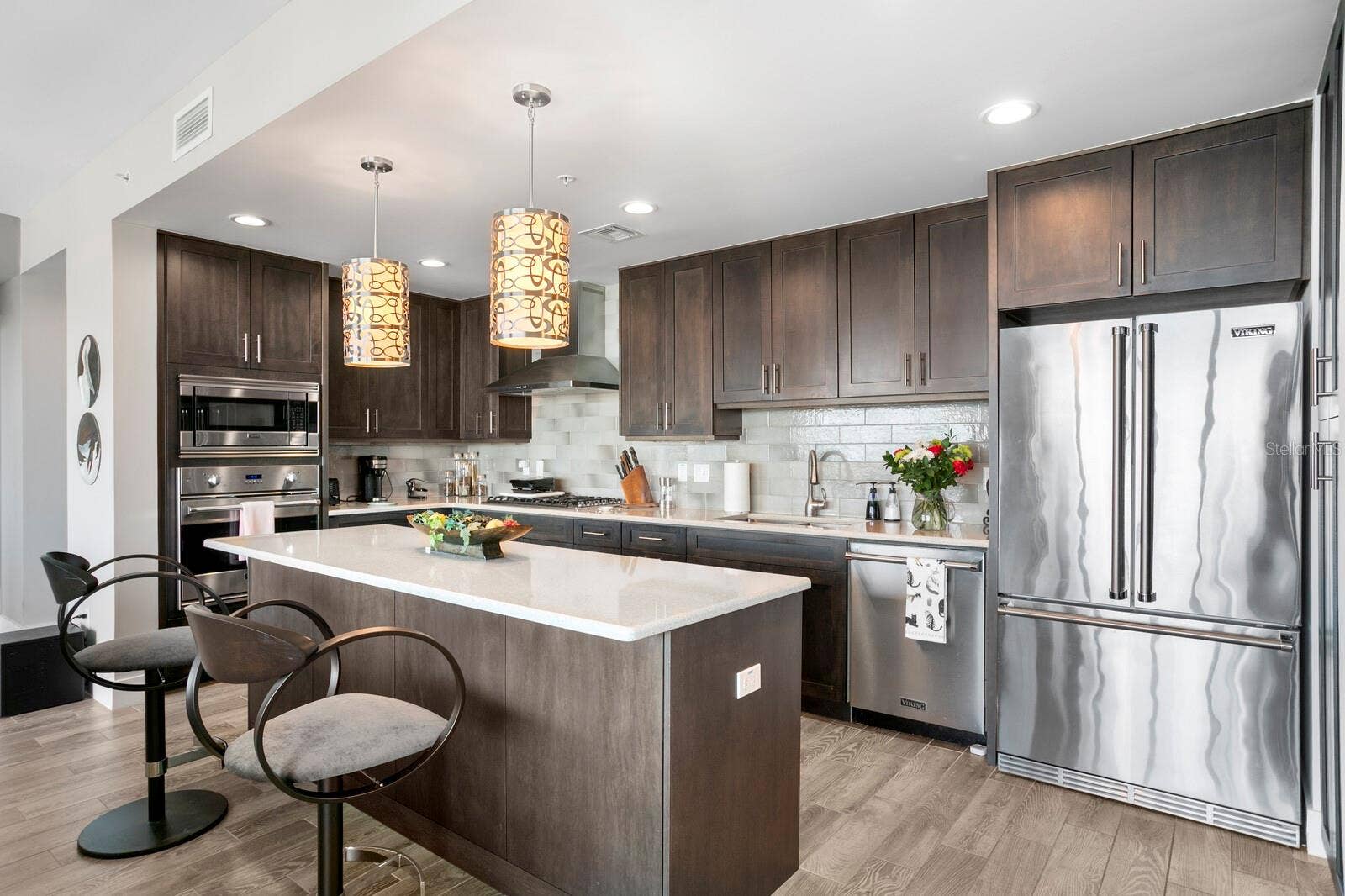 176 4TH AVENUE NE, #1002, St Petersburg, FL 33701 176 4TH AVENUE NE, #1002, St Petersburg, FL 33701