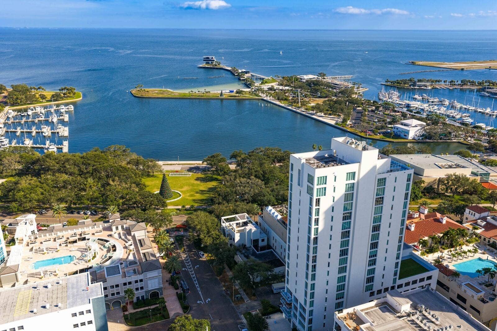 176 4TH AVENUE NE, #1002, St Petersburg, FL 33701 176 4TH AVENUE NE, #1002, St Petersburg, FL 33701