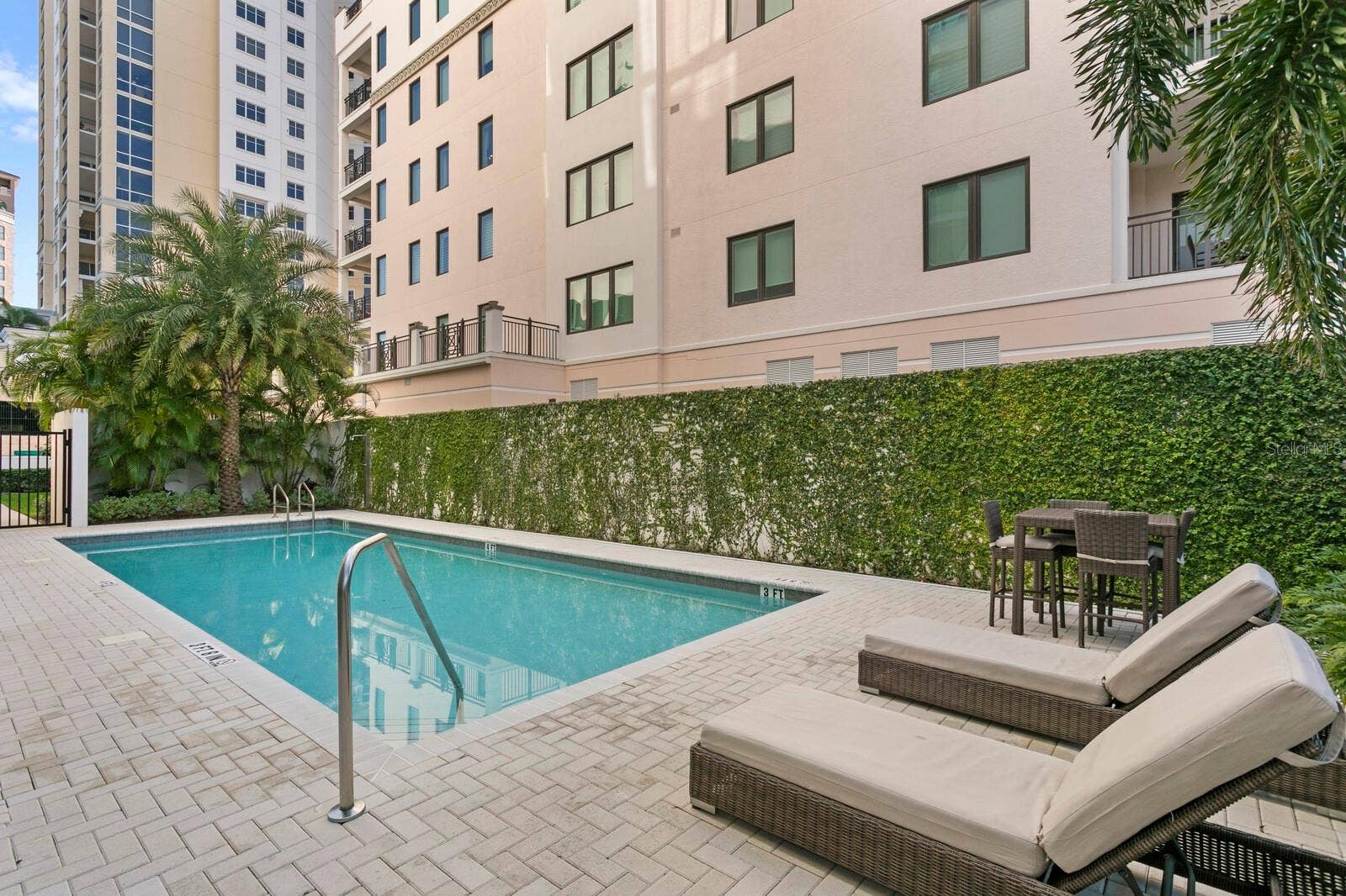 176 4TH AVENUE NE, #1002, St Petersburg, FL 33701 176 4TH AVENUE NE, #1002, St Petersburg, FL 33701