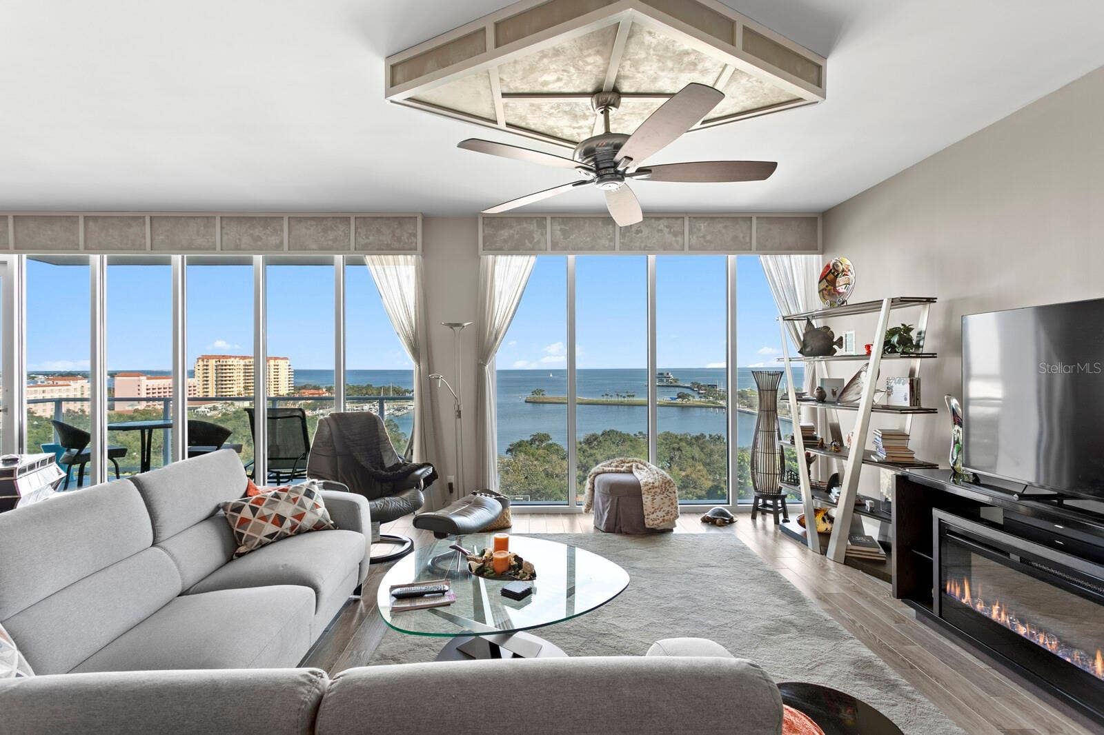 176 4TH AVENUE NE, #1002, St Petersburg, FL 33701 176 4TH AVENUE NE, #1002, St Petersburg, FL 33701