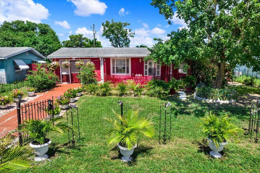 Property photo for 4737 LONGWOOD AVE, Holiday, FL
