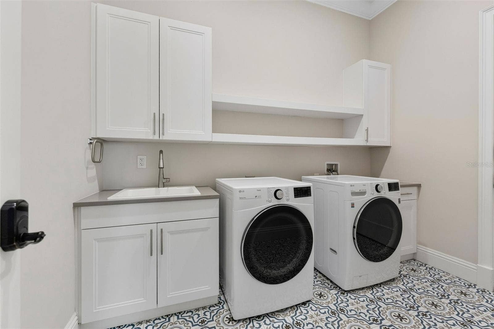 481 W DAVIS BOULEVARD, Tampa, FL 33606