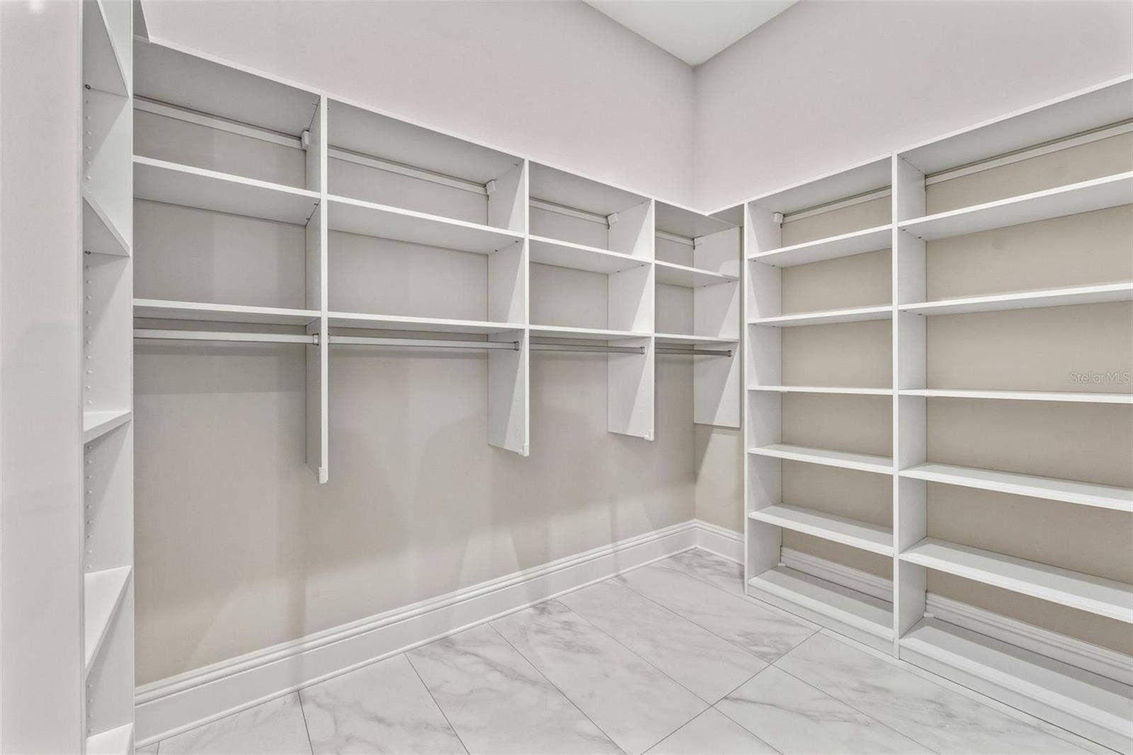 481 W DAVIS BOULEVARD, Tampa, FL 33606