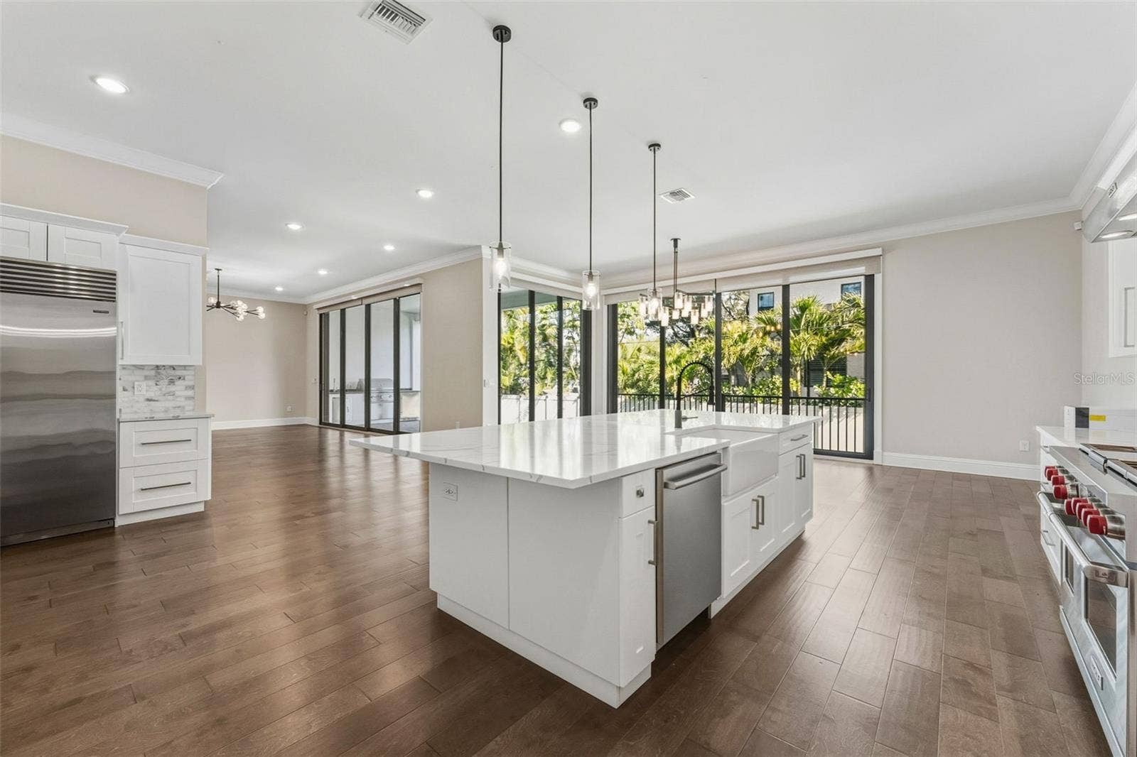 481 W DAVIS BOULEVARD, Tampa, FL 33606