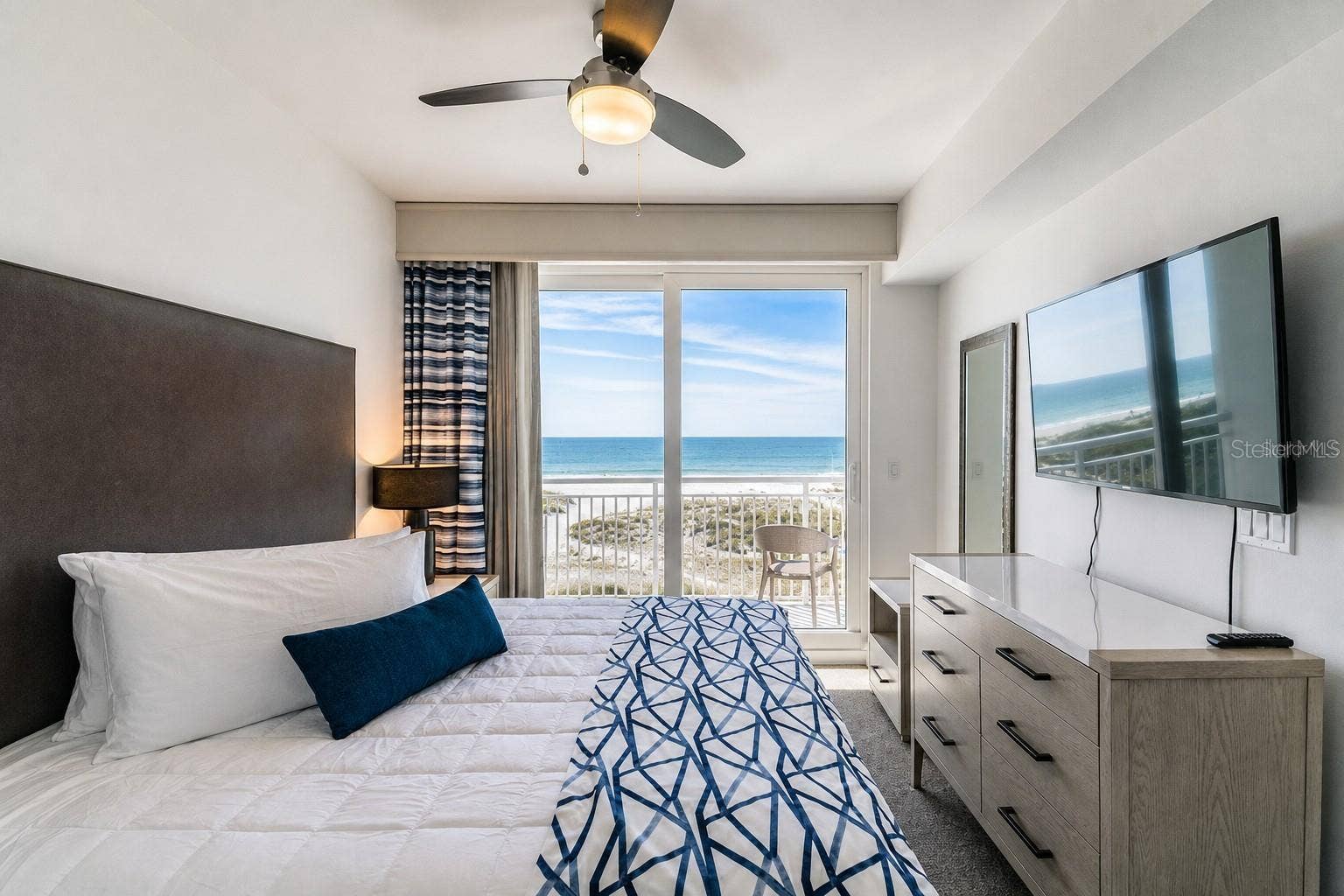 10116 GULF BOULEVARD, #201W, Treasure Island, FL 33706